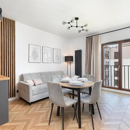 Port Praski Stylish Apartment Near Old Town Varşovia Exterior foto