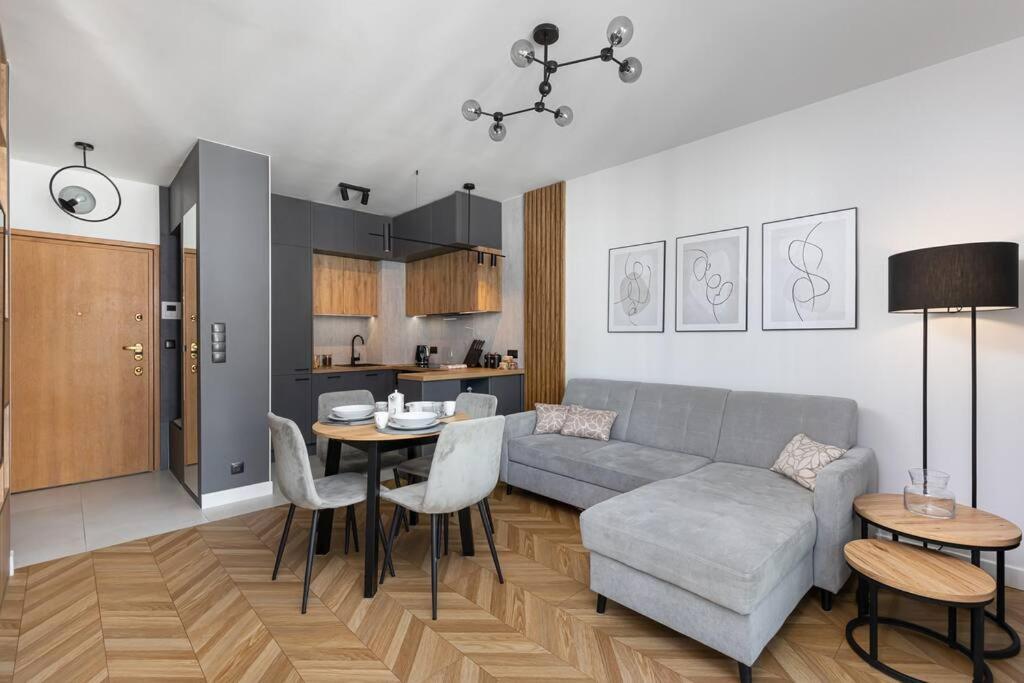 Port Praski Stylish Apartment Near Old Town Varşovia Exterior foto